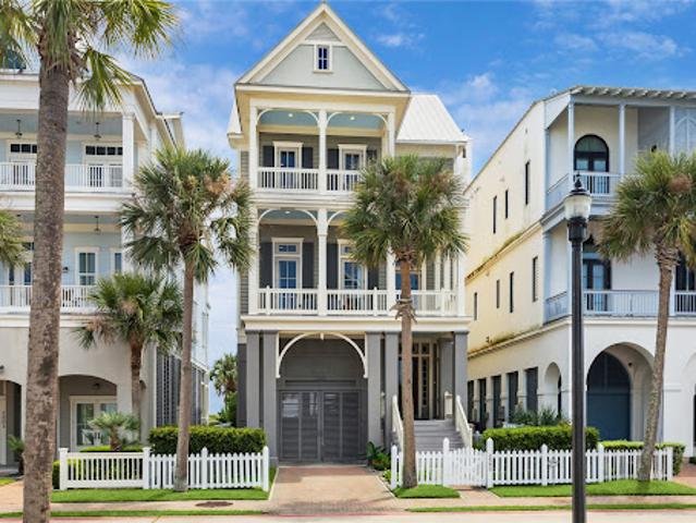 House for sale in Galveston, Texas