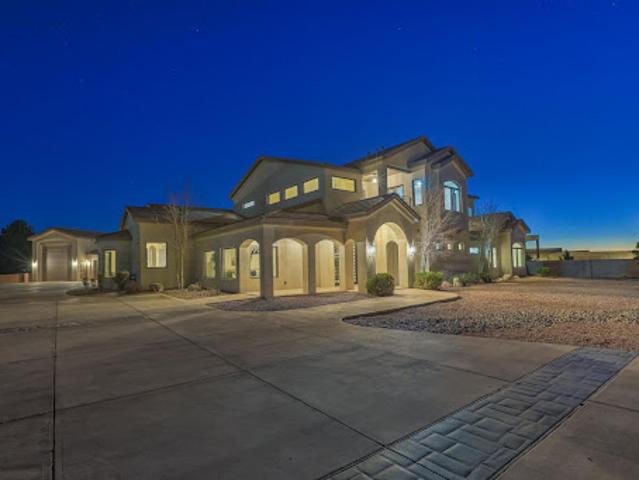 House for sale in Albuquerque, Bernalillo County