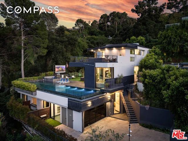 House for sale in Canoga Park, California