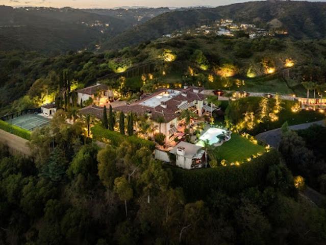 House for sale in Beverly Hills, Los Angeles County