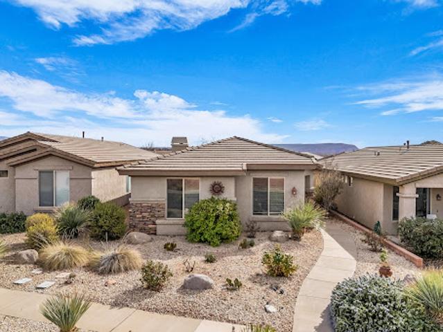 House for sale in Washington, Utah