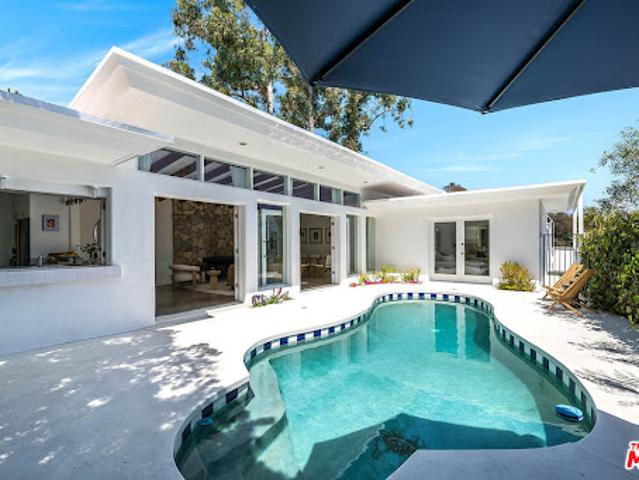 House for sale in Canoga Park, California