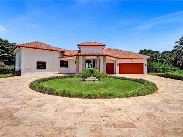 House for sale in Davie, Florida