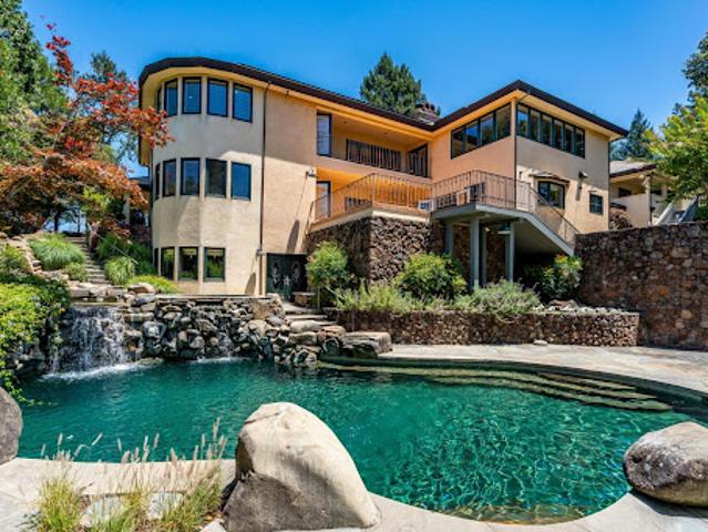 House for sale in St. Helena, Napa County