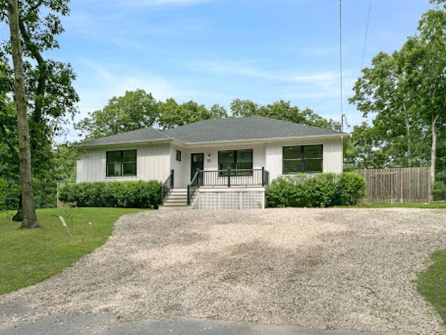 House for sale in Wainscott, New York