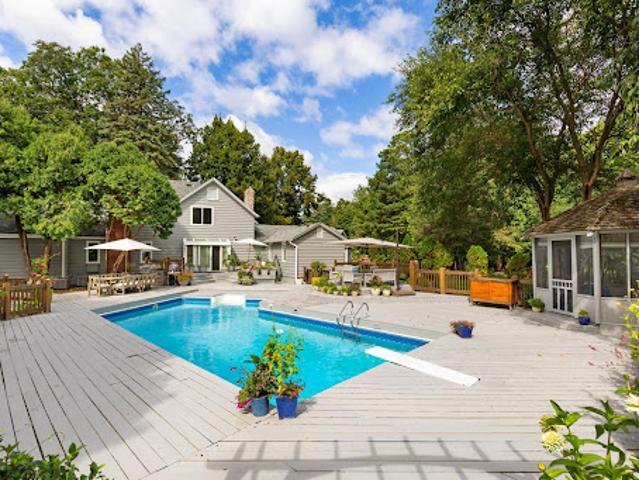 House for sale in Hennepin, Minnesota