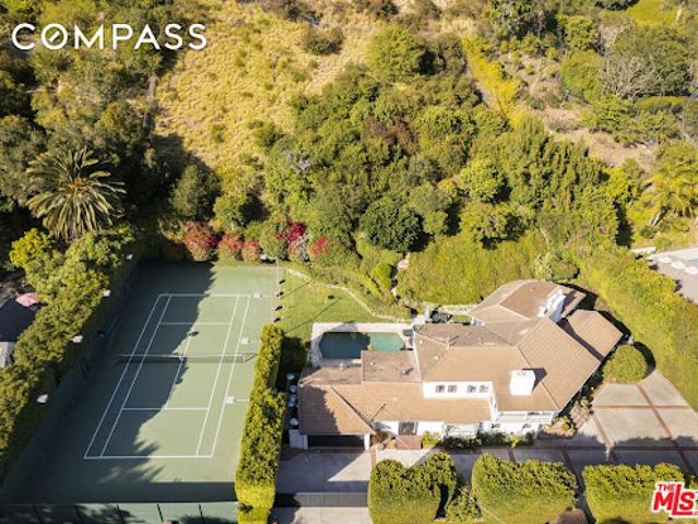 House for sale in Canoga Park, California