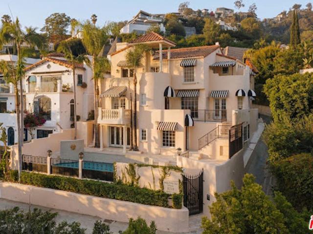 House for sale in Los Angeles, Los Angeles County