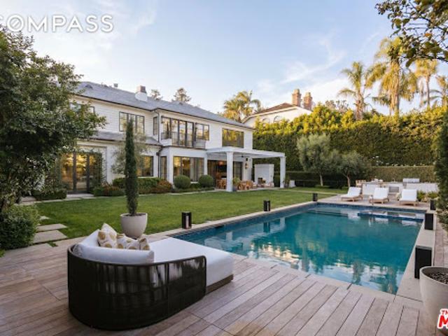 House for sale in Canoga Park, California