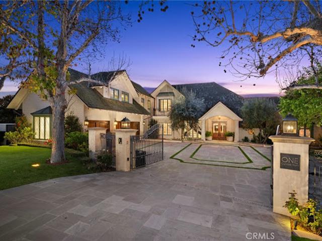 House for sale in Corona Del Mar, California