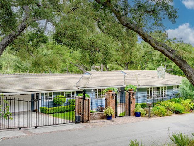 House for sale in La Cañada Flintridge, Los Angeles County
