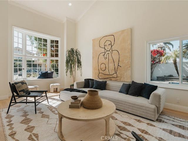 House for sale in Huntington Beach, California