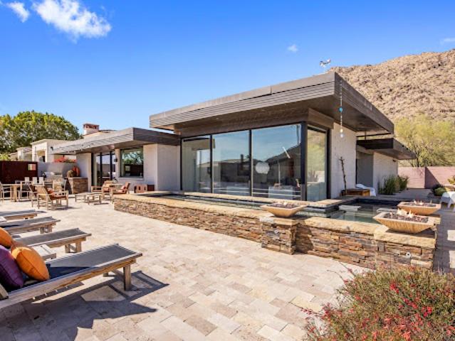 House for sale in Paradise Valley