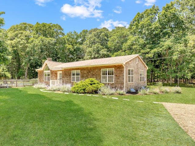 House for sale in Wainscott, New York