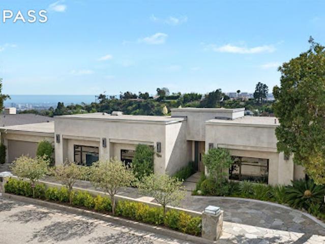 House for sale in Canoga Park, California