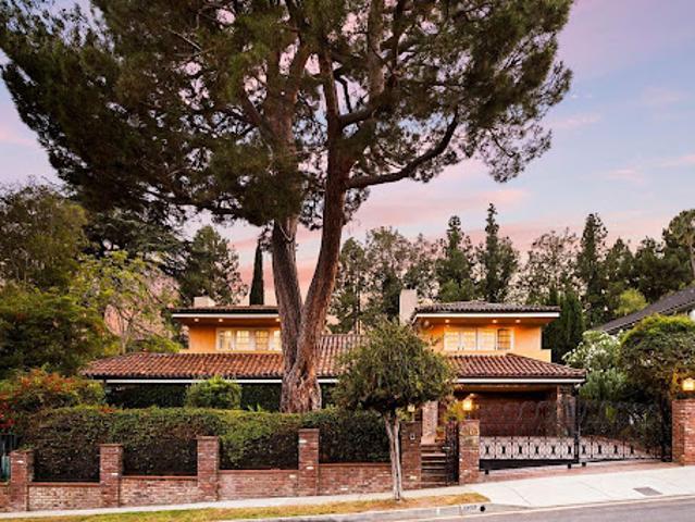 House for sale in Canoga Park, California