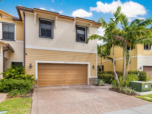 House for sale in Davie, Florida