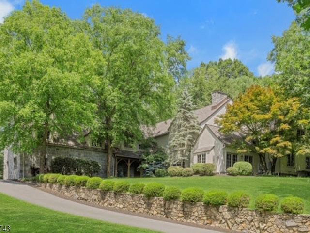 House for sale in Chester, New Jersey