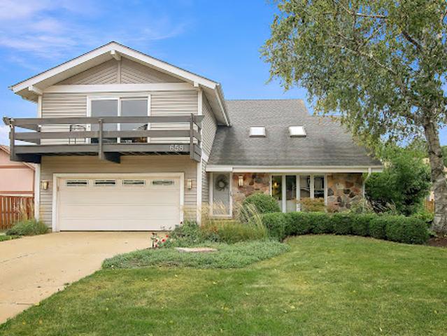 House for sale in Crystal Lake, McHenry County