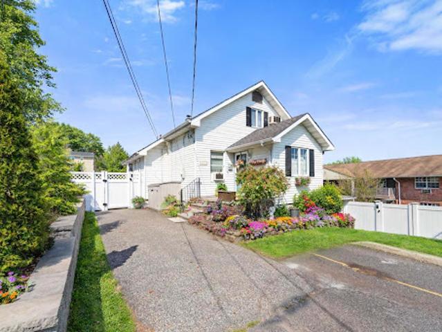 House for sale in Ridgefield Park, New Jersey