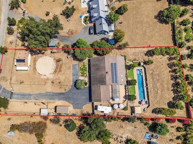 House for sale in Fallbrook, California