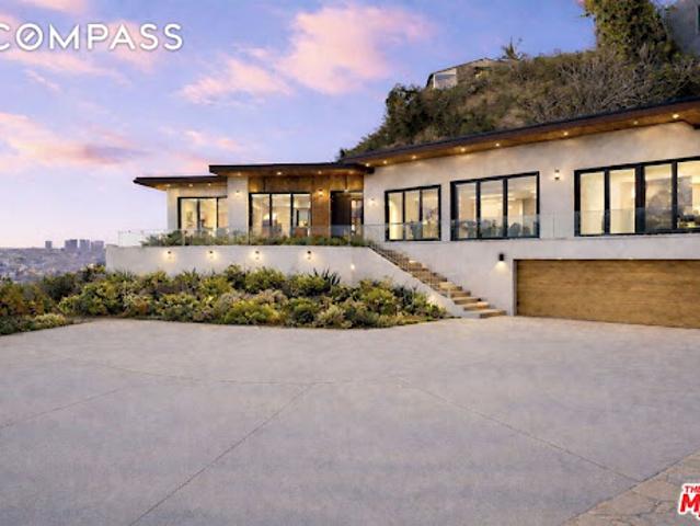 House for sale in Canoga Park, California