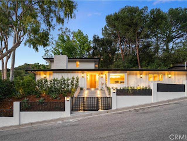 House for sale in Sherman Oaks Neighborhood Council District, Canoga Park