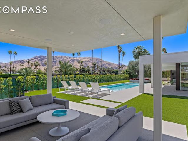 House for sale in Palm Springs