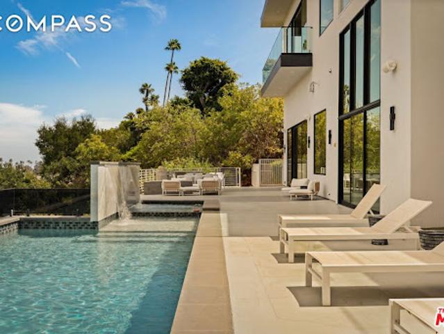 House for sale in Los Angeles, Los Angeles County