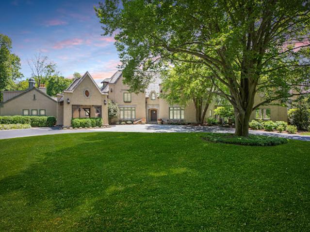 House for sale in Bernardsville, New Jersey