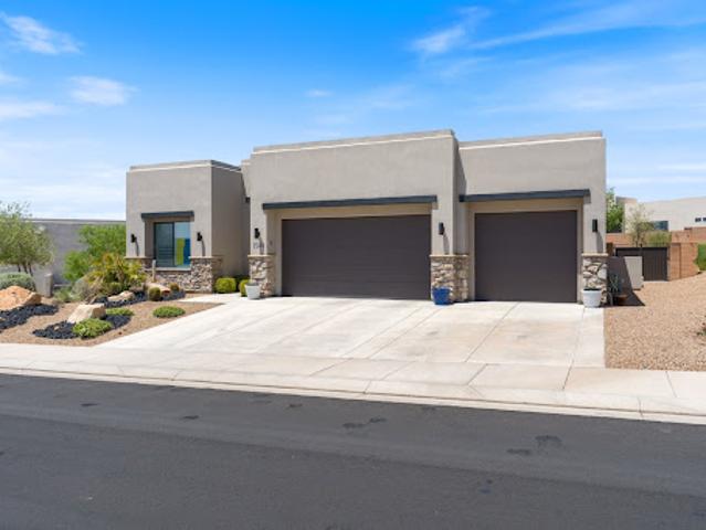 House for sale in Saint George, Utah