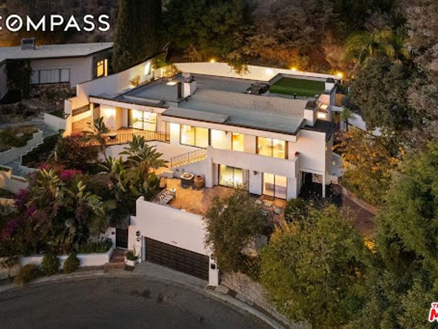 House for sale in Canoga Park, California