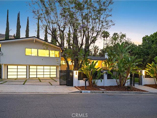House for sale in Woodland Hills-Warner Center Neighborhood Council District, Canoga Park