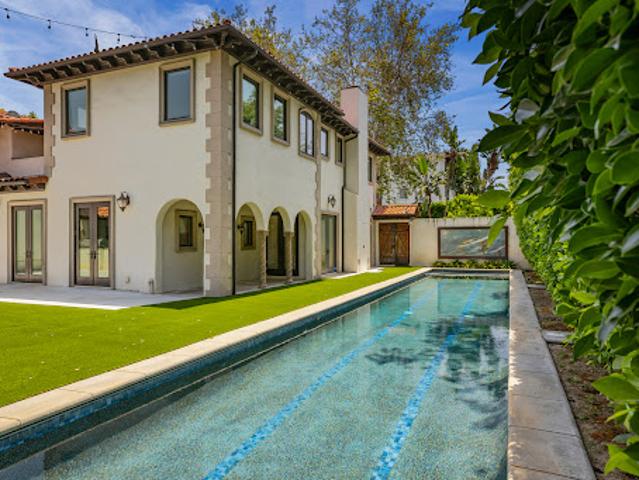House for sale in Canoga Park, California