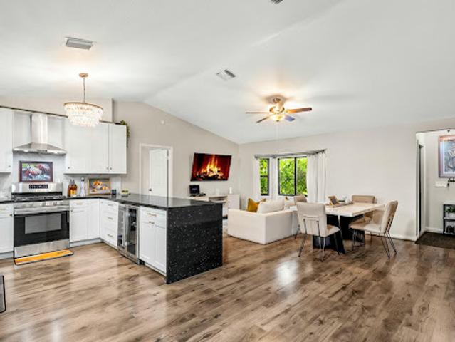 House for sale in Loxahatchee