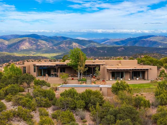 House for sale in Santa Fe, New Mexico