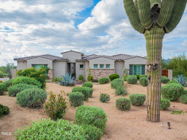 House for sale in Cave Creek, Arizona