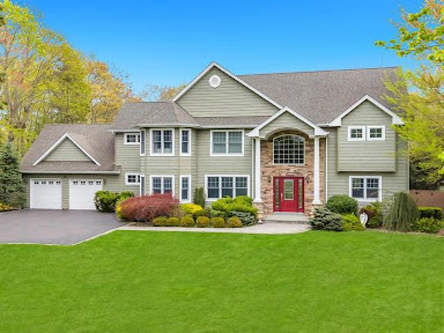 House for sale in Bohemia, New York
