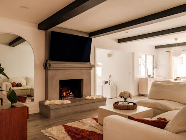 House for sale in Woodland Hills-Warner Center Neighborhood Council District, Canoga Park