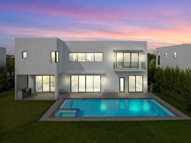 House for sale in Weston, Florida