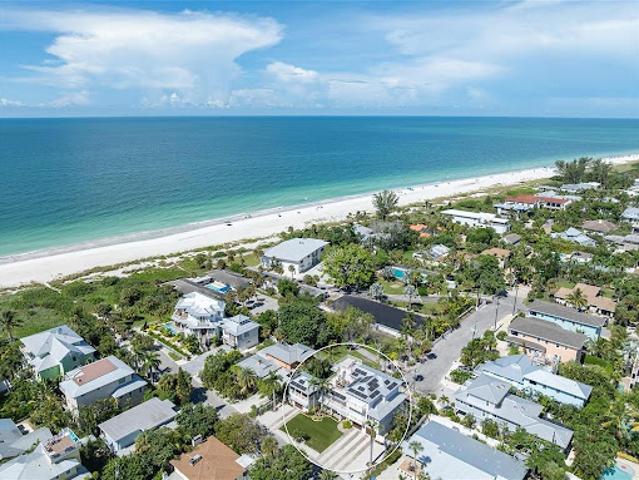 House for sale in Holmes Beach, Manatee County