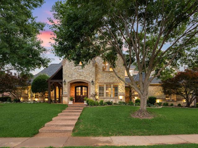 House for sale in Colleyville, Texas
