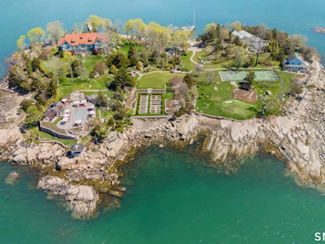 House for sale in Branford, Connecticut