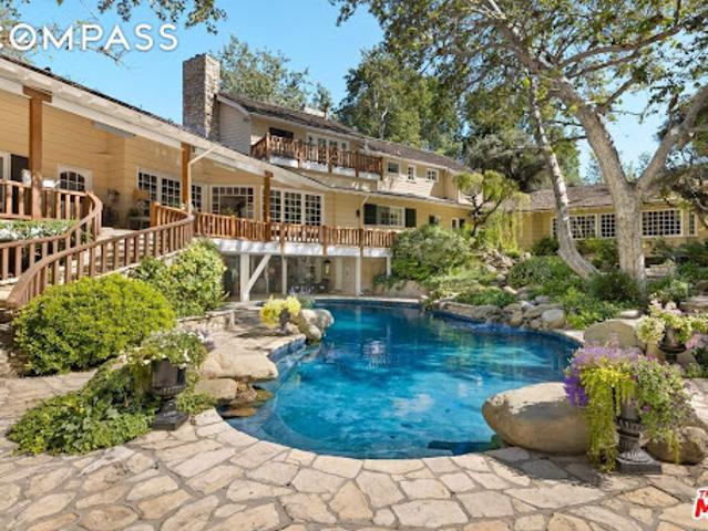House for sale in Tarzana House for sale in Tarzana
