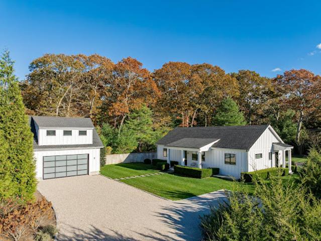 House for sale in Wainscott, New York