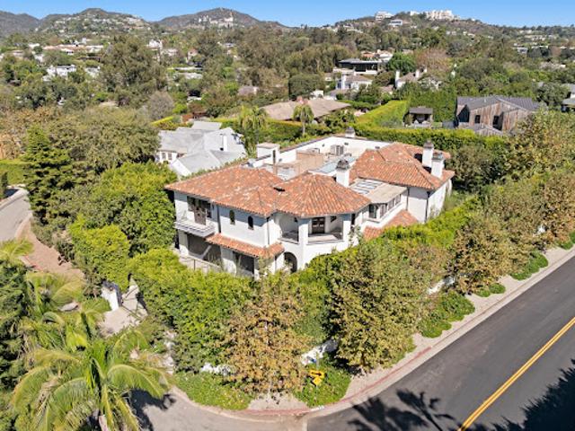 House for sale in Los Angeles, Los Angeles County