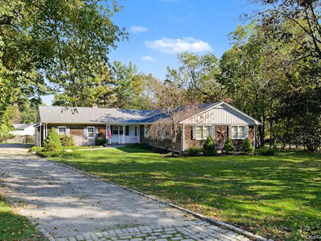 House for sale in Saint James, Town of Smithtown