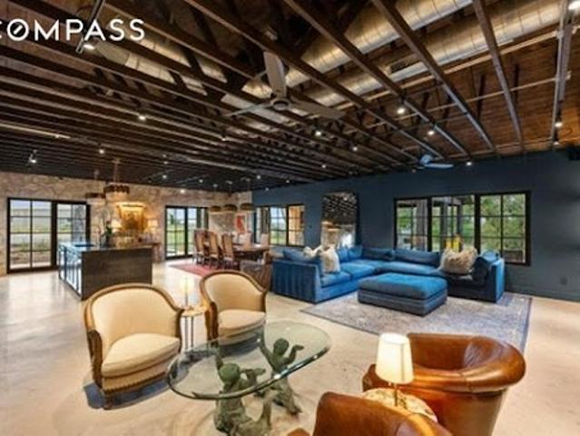 House for sale in Hays, Texas