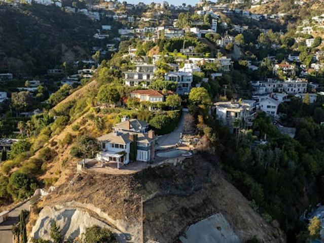 House for sale in Canoga Park, California