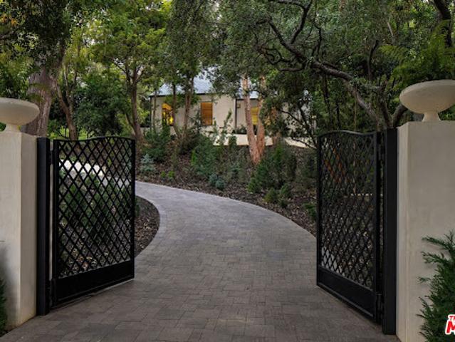 House for sale in Canoga Park, California
